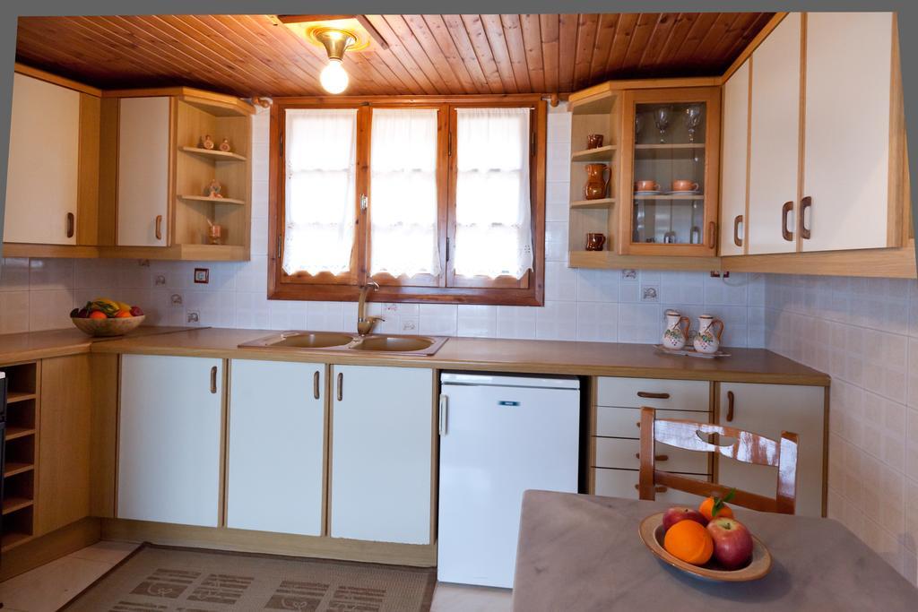 Pension Eleni Nauplia Habitación foto